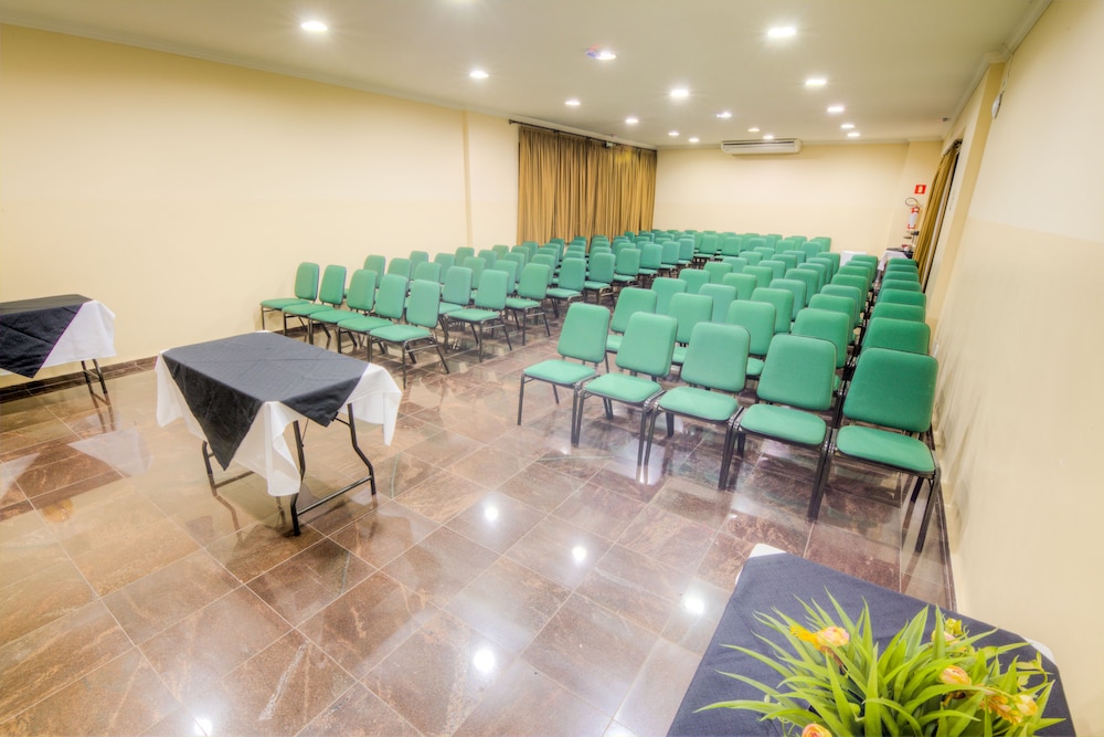 Hotel Golden Park Uberaba 41/71