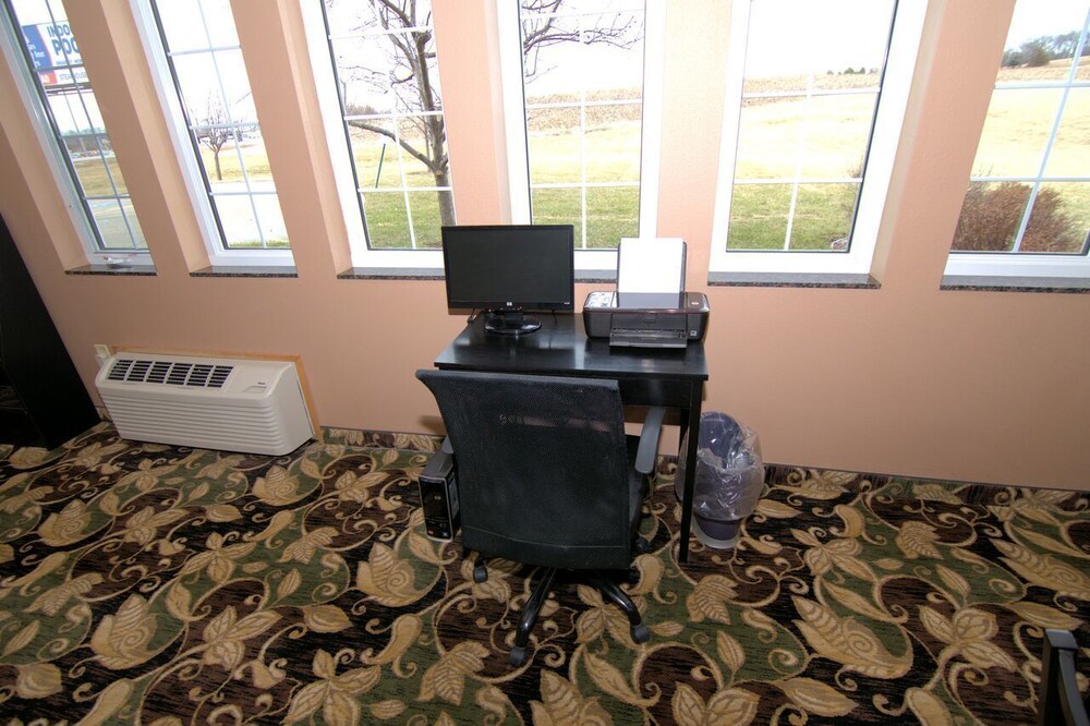Rock Island Inn Suites 36/44
