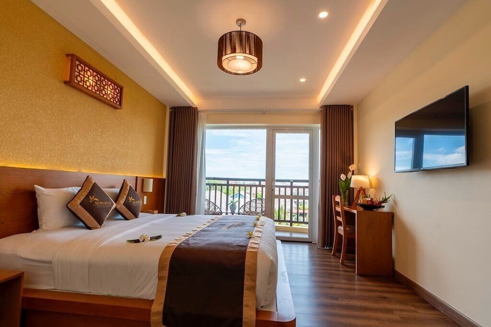Aroma Beach Resort & Spa 10/50