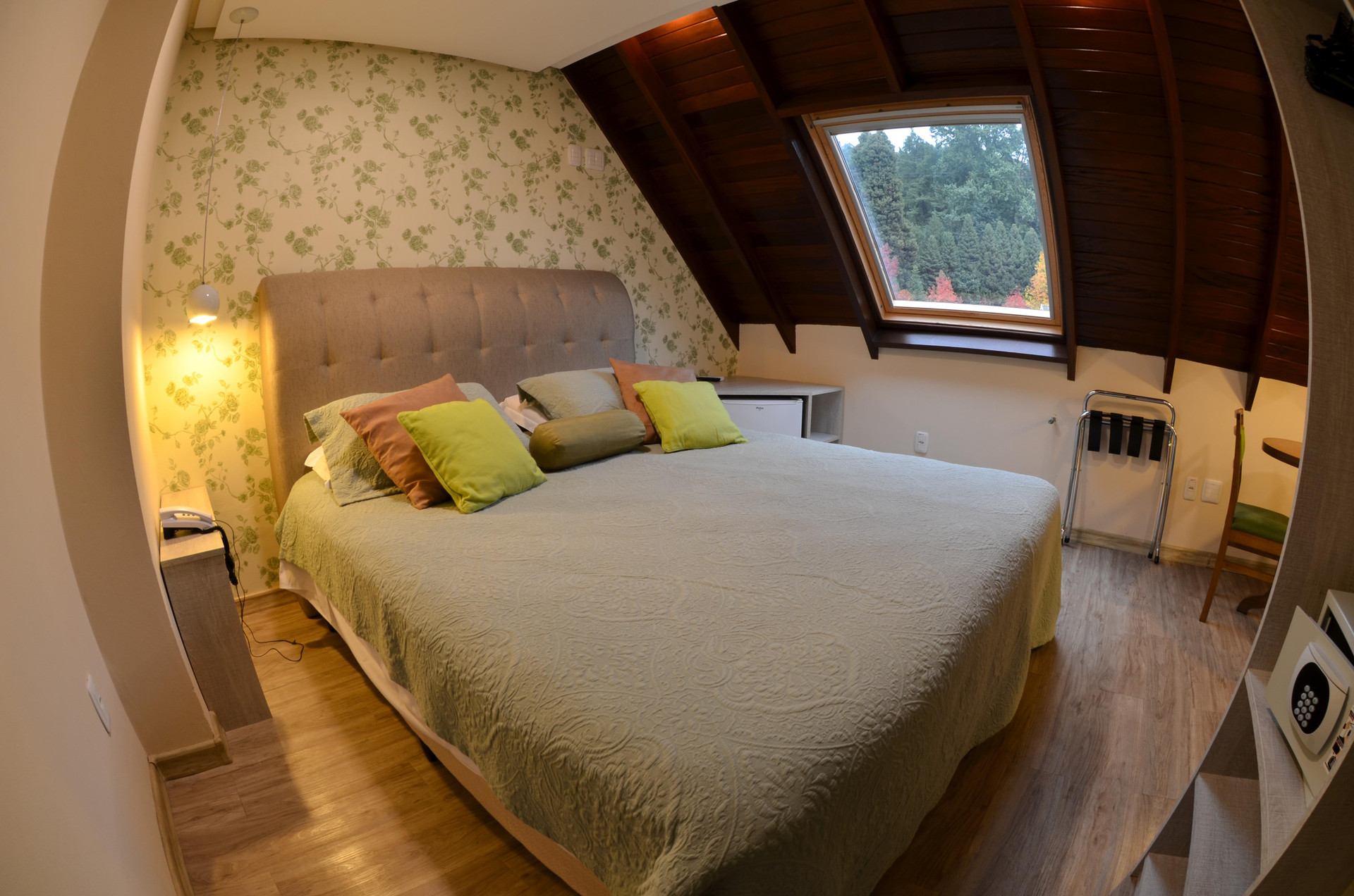 Master, Suite