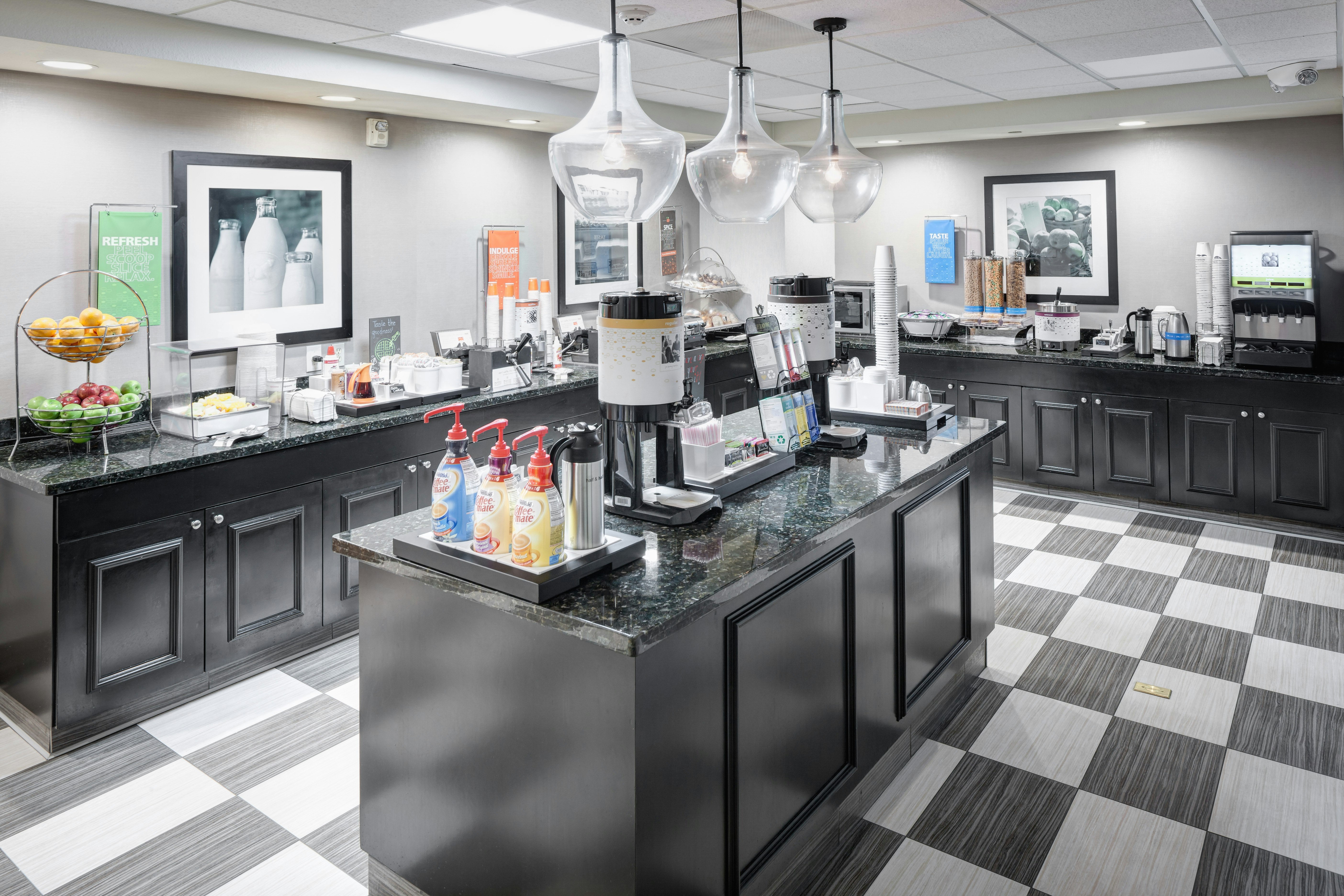 Hampton Inn Los Angeles-Orange County-Cypress 34/40