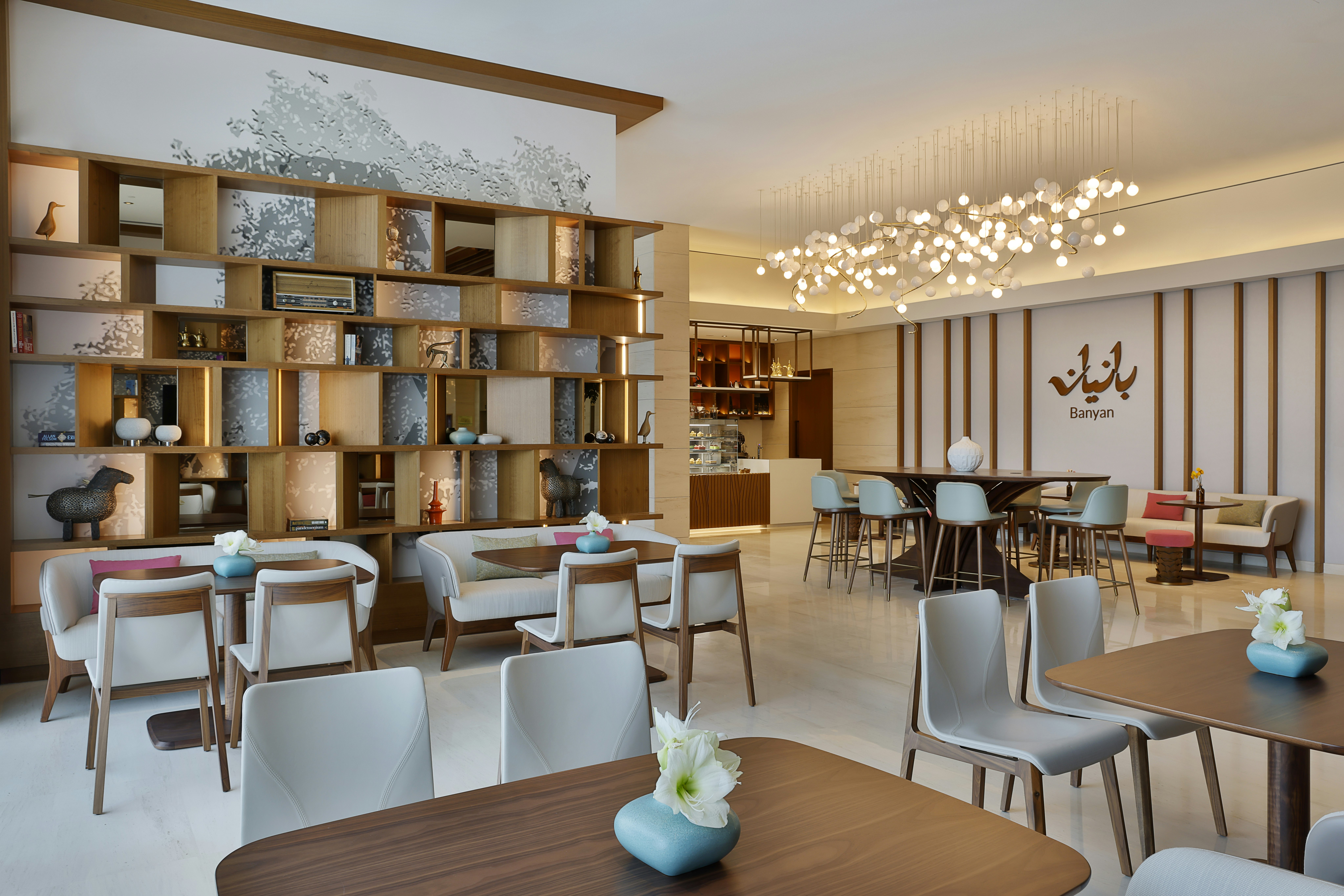 DoubleTree by Hilton Sharjah Waterfront Hotel and Residences 19/35