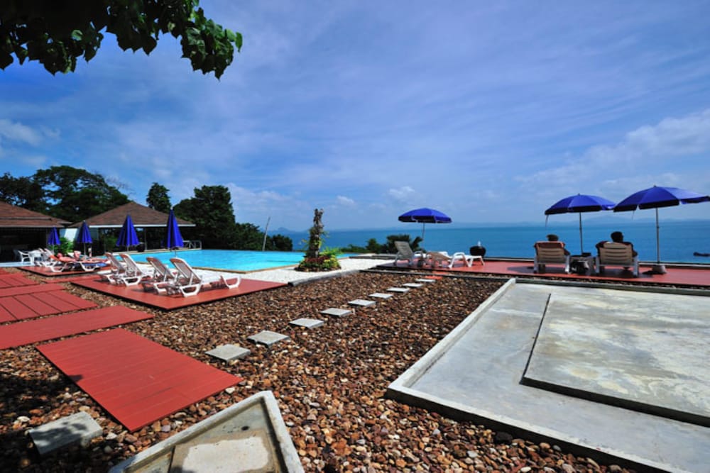 Koh Ngai Cliff Beach Resort 35/61