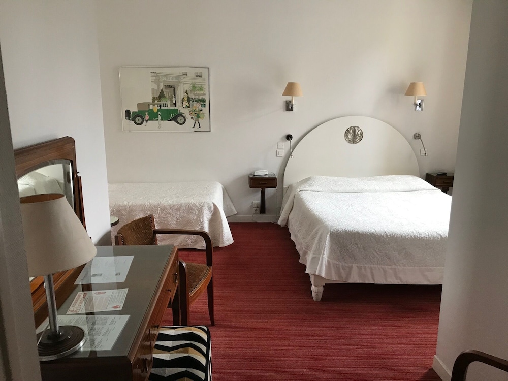 ROOM, TRIPLE