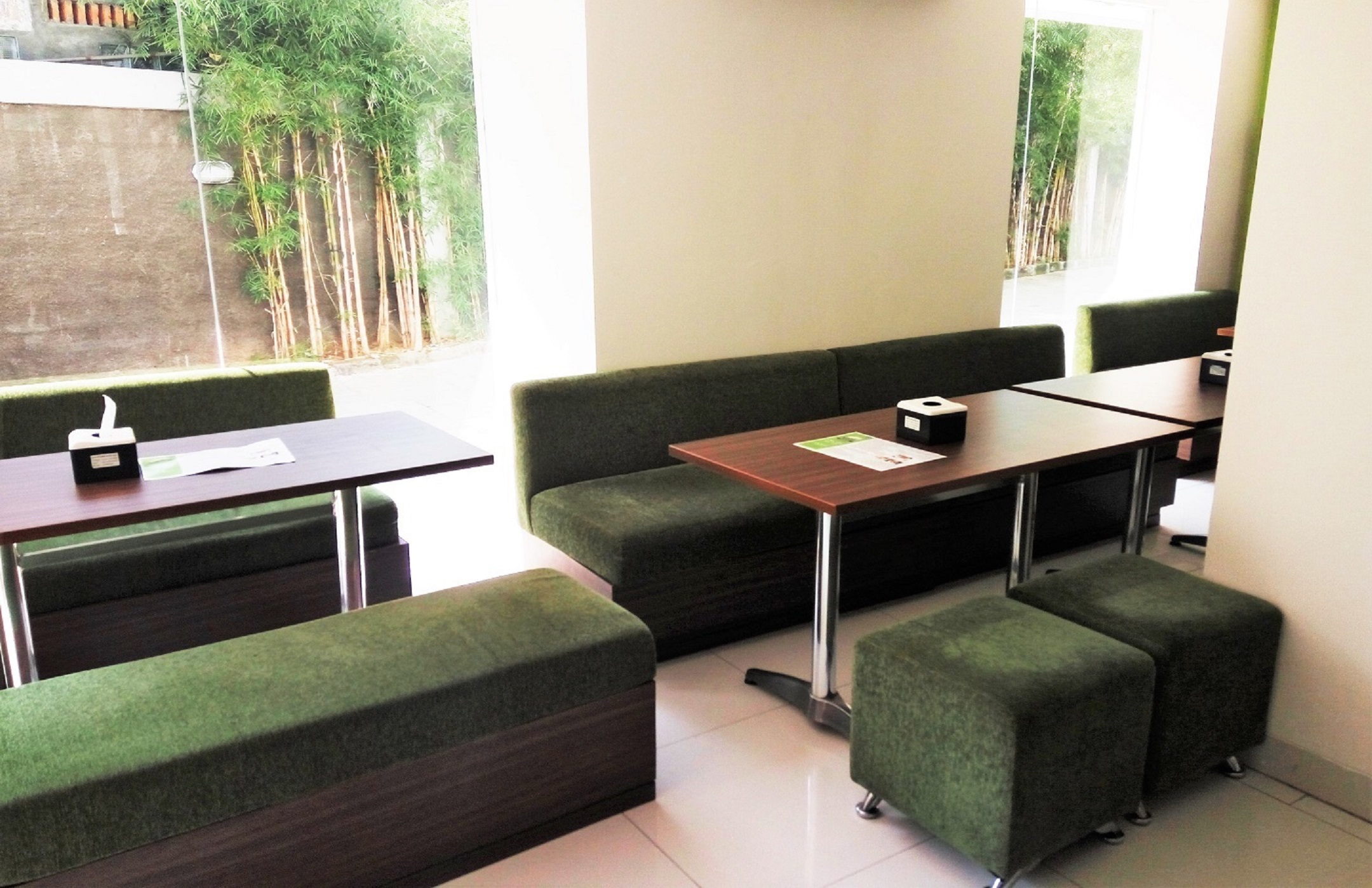 Hotel Ixo Bekasi 14/18