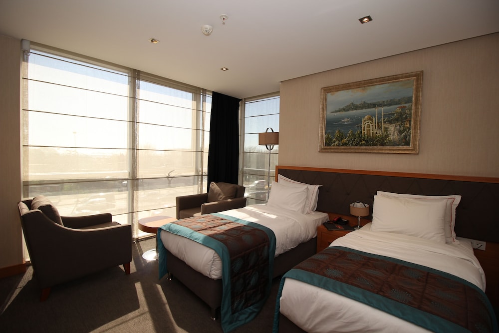 LE MARDE HOTEL 35/62