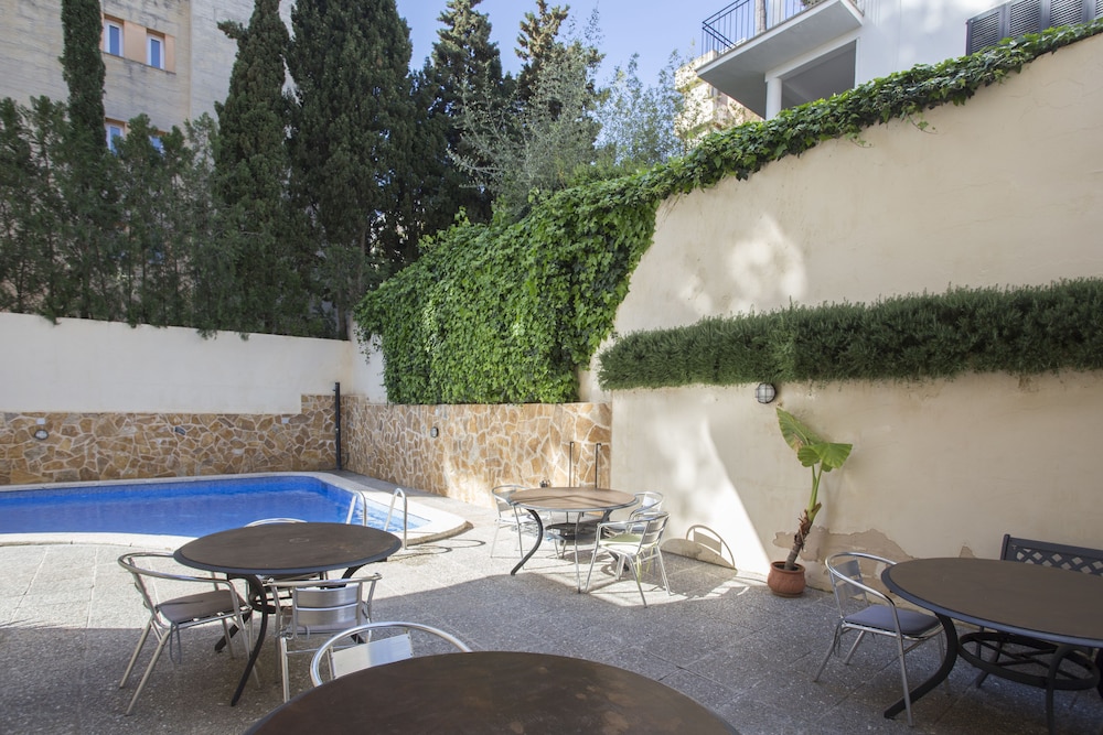 Hostal Bonany 41/45