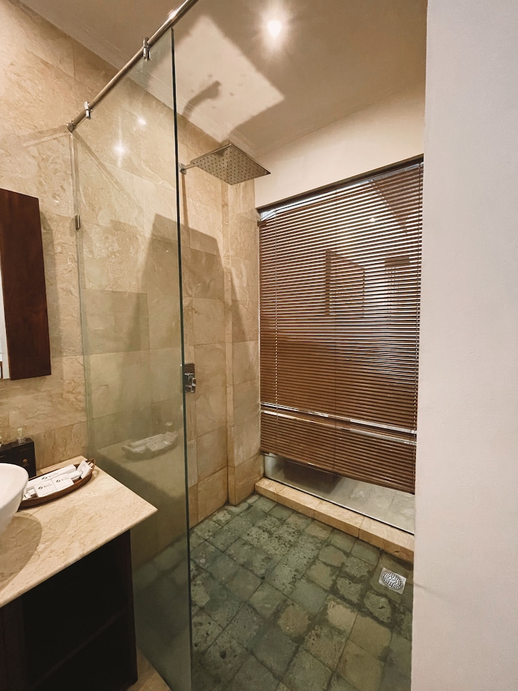 Villa Sonia 69/69