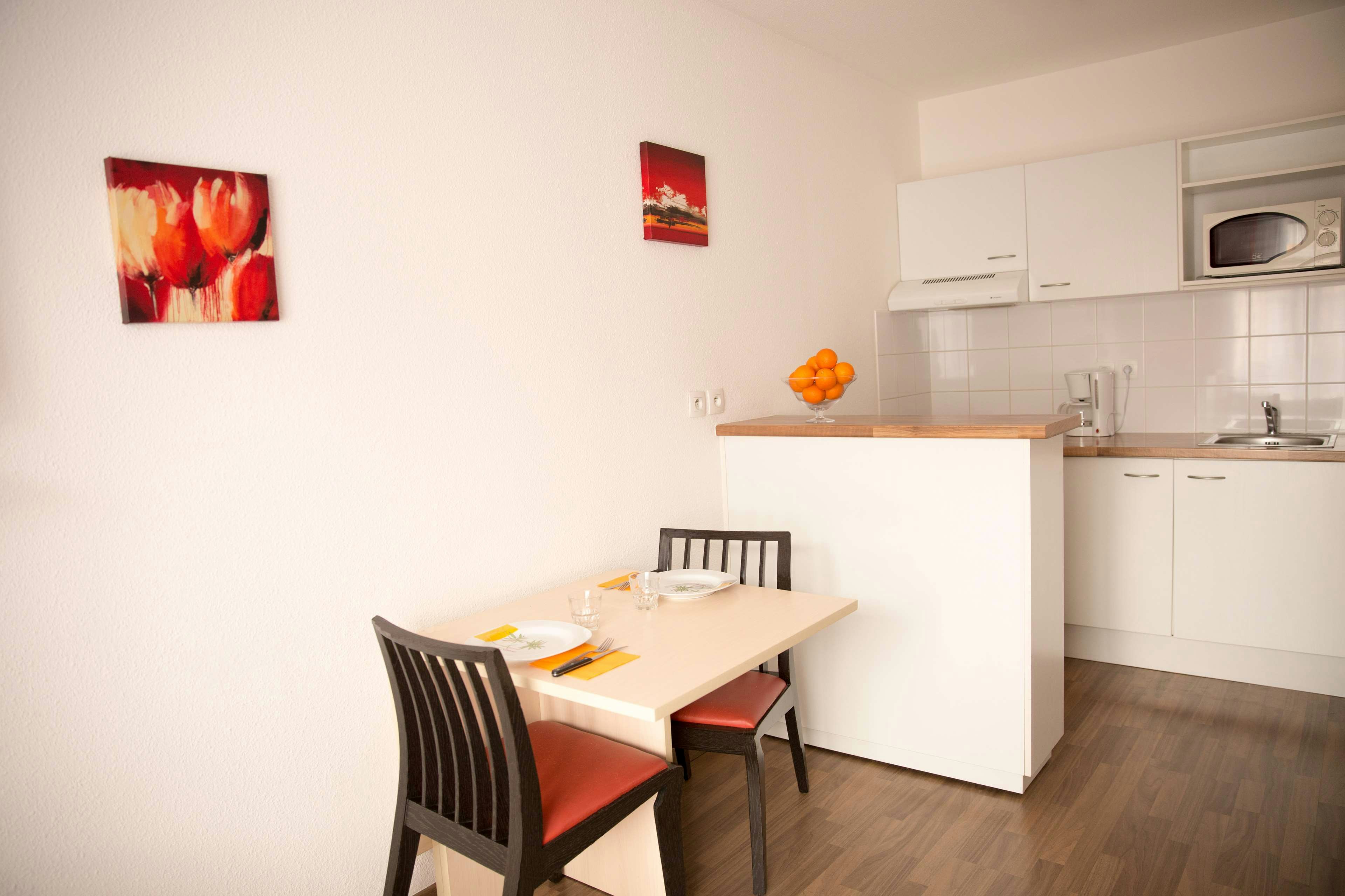 Alezan Hotel & Residence 55/71