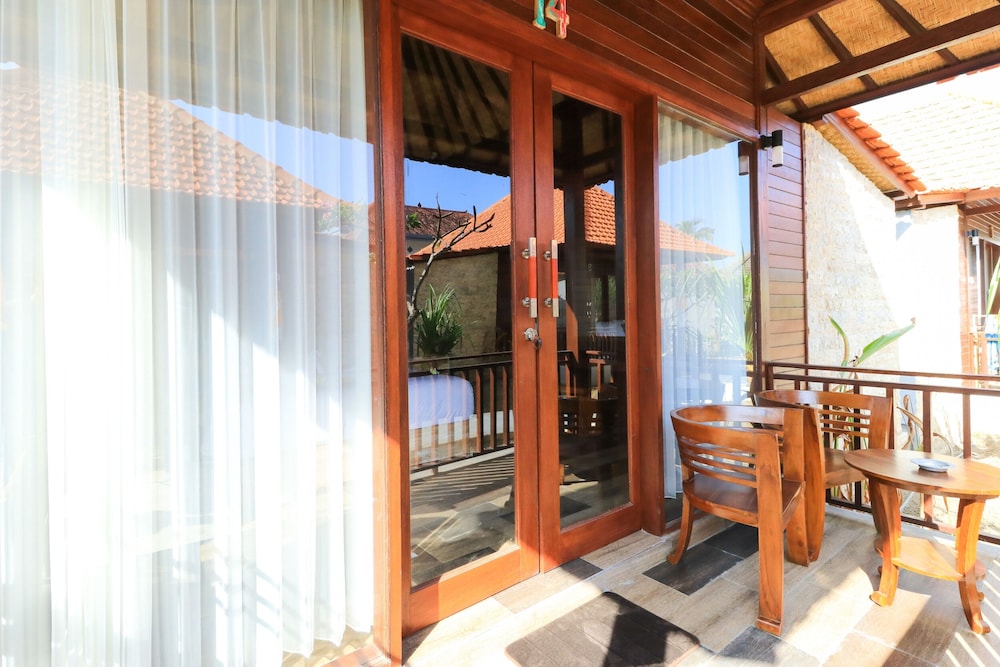 Mega Cottages 32/41