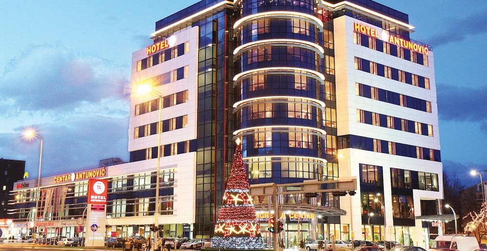 Antunovic Hotel 3/50