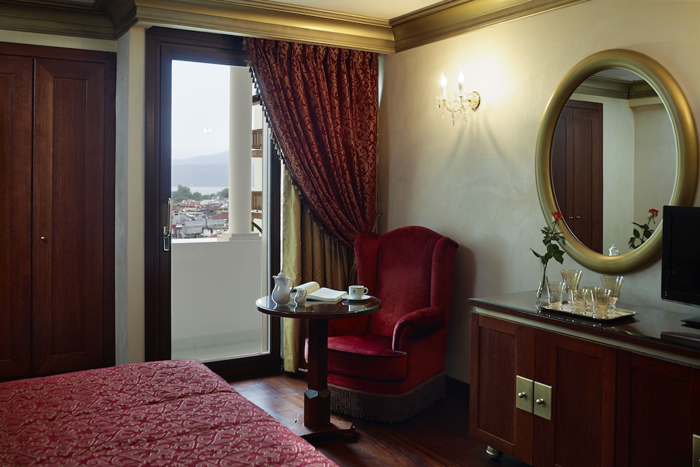 GRAND SERAI CONGRESS & SPA 55/64