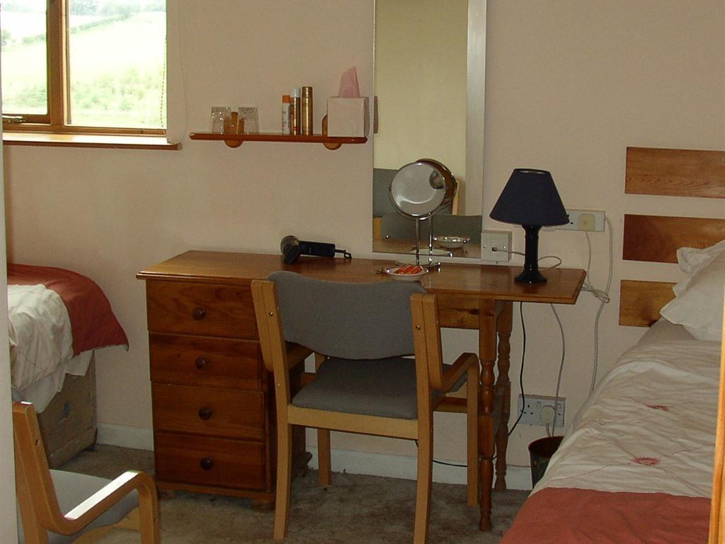 Brownhill House 13/17