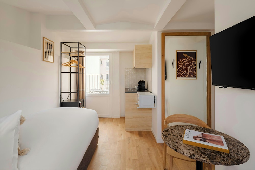 Quintinie Hotel 15th Arrondissement, Sonder by Marriott Bonvoy 18/50