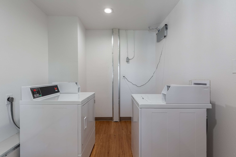 Motel6 Bryan, TX - University Area 26/44
