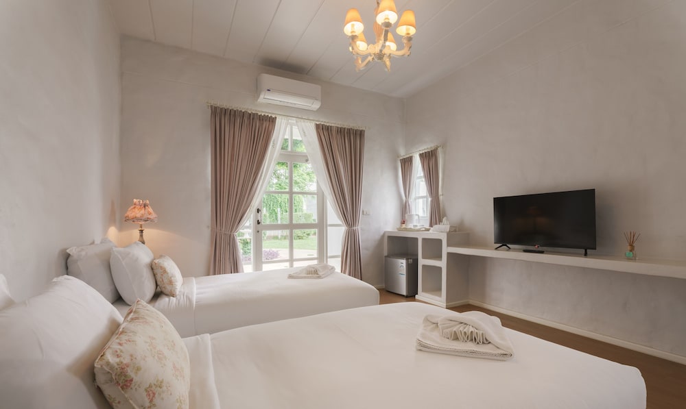 Villa La Flora Kanchanaburi 18/49