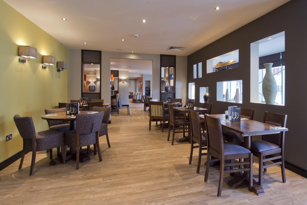 Premier Inn Exeter City Centre hotel 28/40