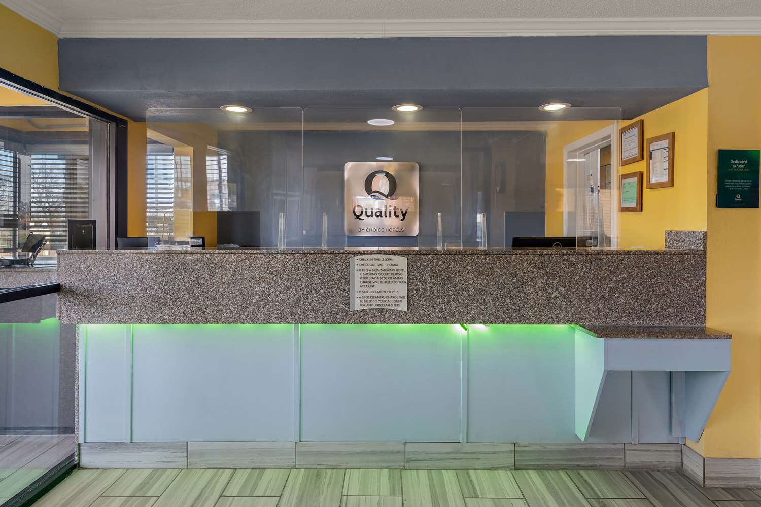 Quality Inn & Suites Dublin 7/25