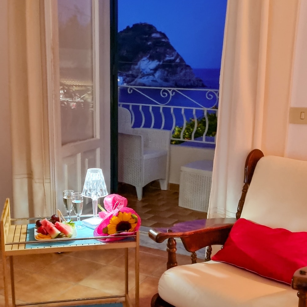 Hotel Villa Bina 48/66