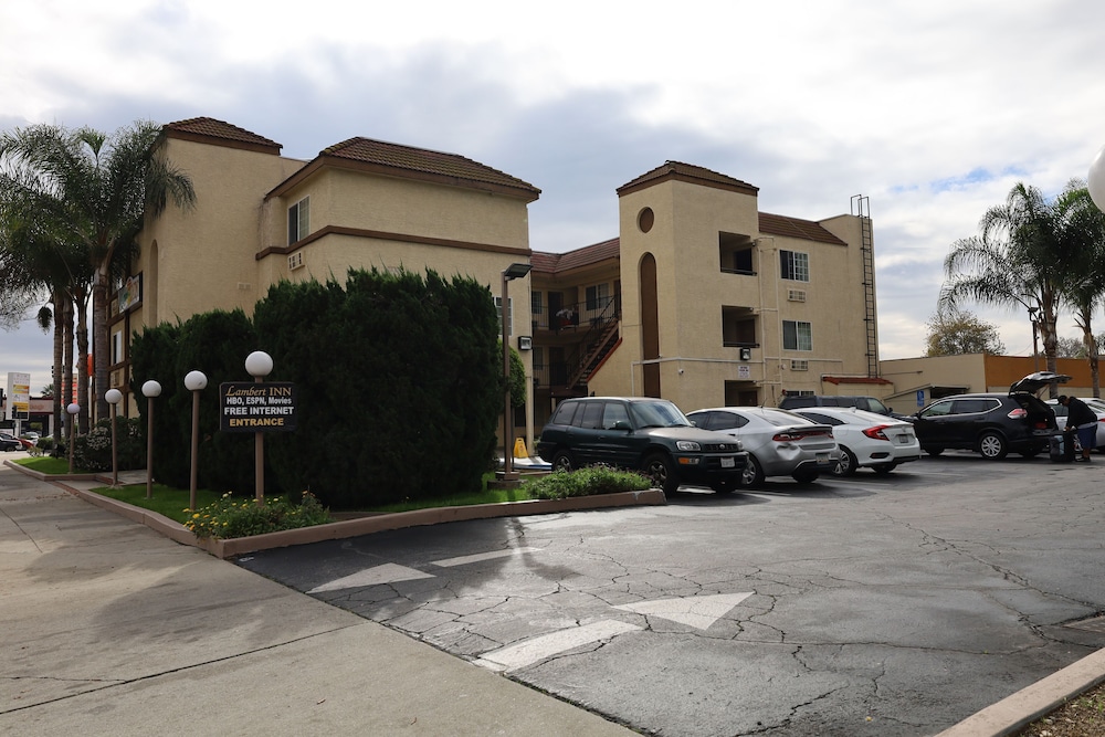 Lambert Inn 38/56