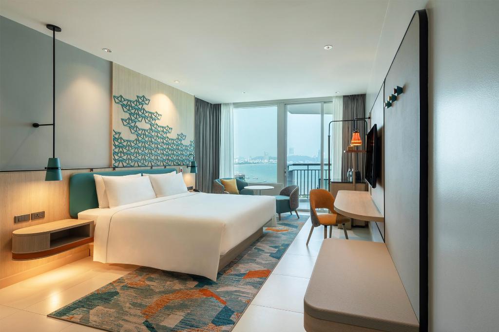 Room, King Bed, Bay Tower, Accessible