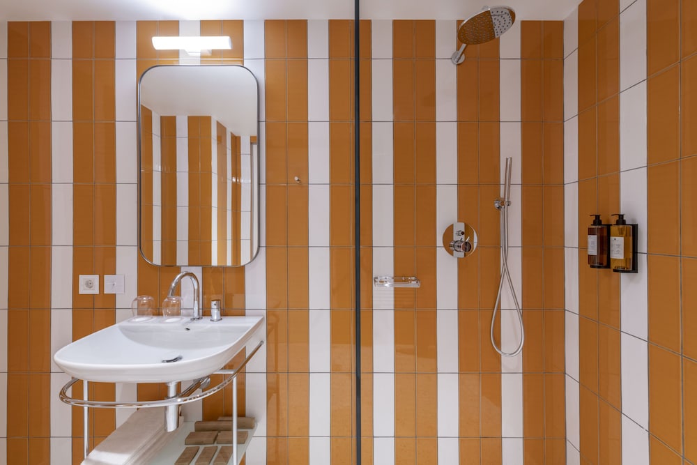 Bazzar Boutique Hotel 49/55