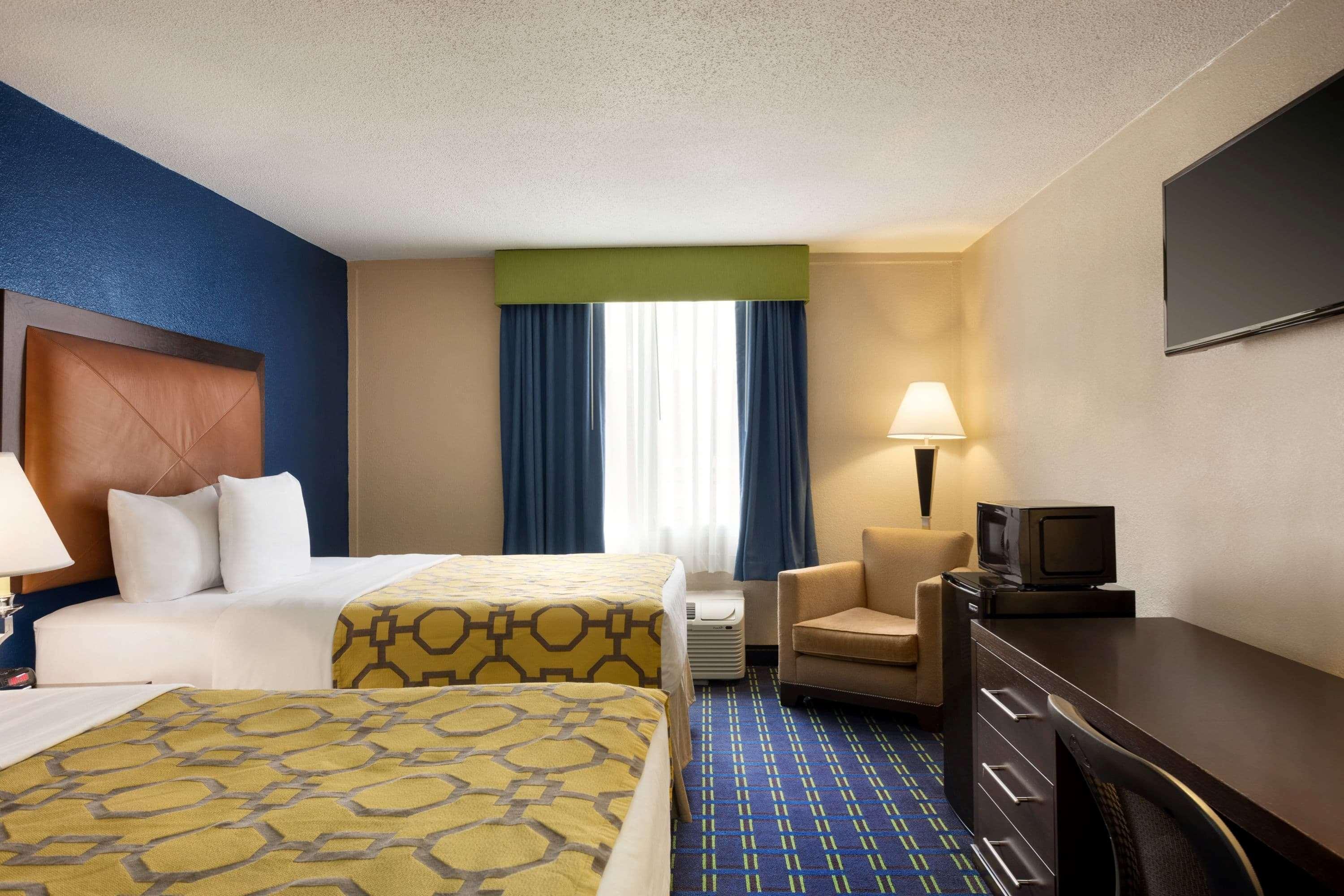 ROOM, 2 QUEEN BEDS