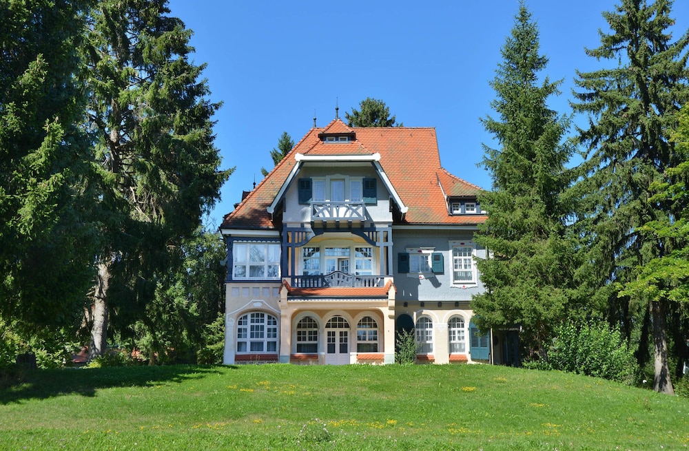 Schwarzwald Park Hotel 61/65