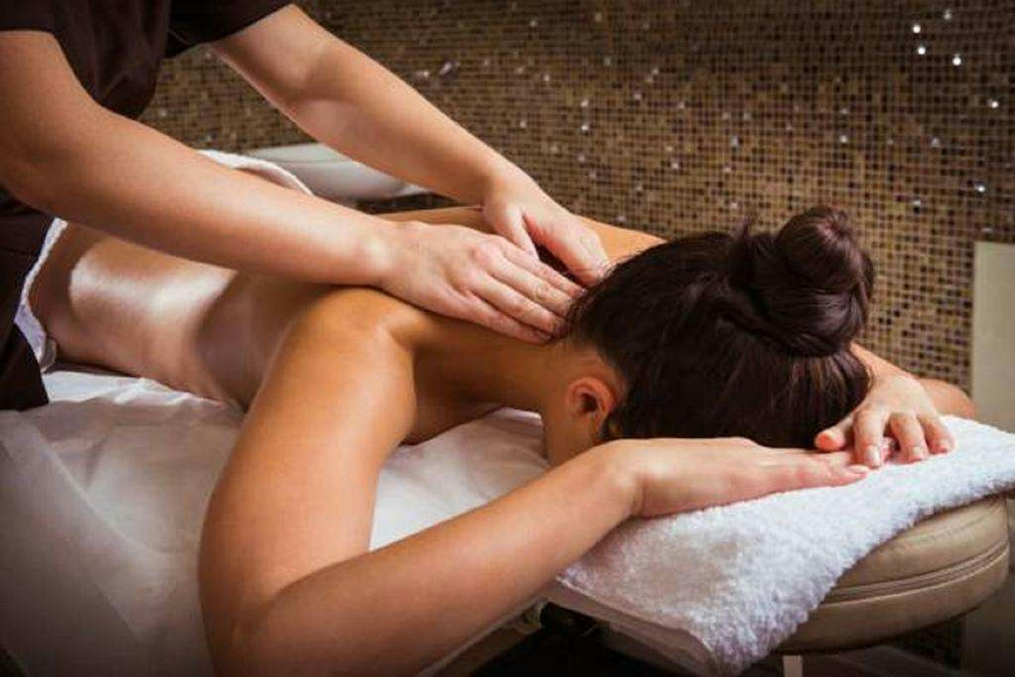 Caruso Place Boutique Wellness Suites 30/70