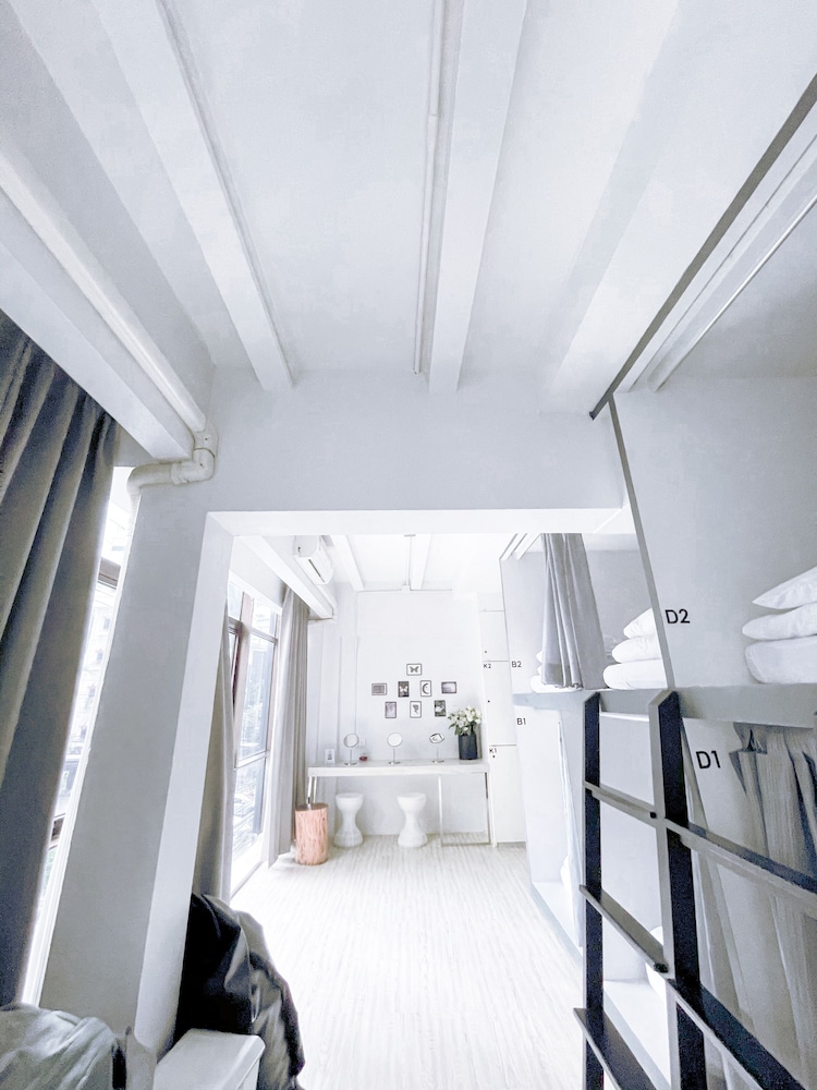 3Howw Hostel At Sukhumvit 21 63/71