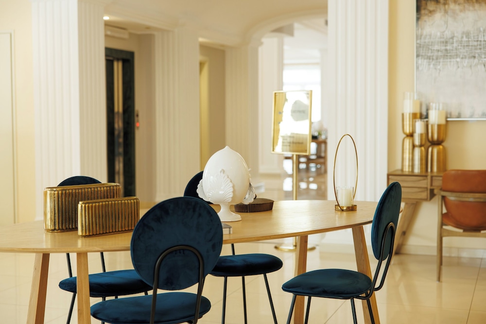 Albatres Palace Hotel 39/63