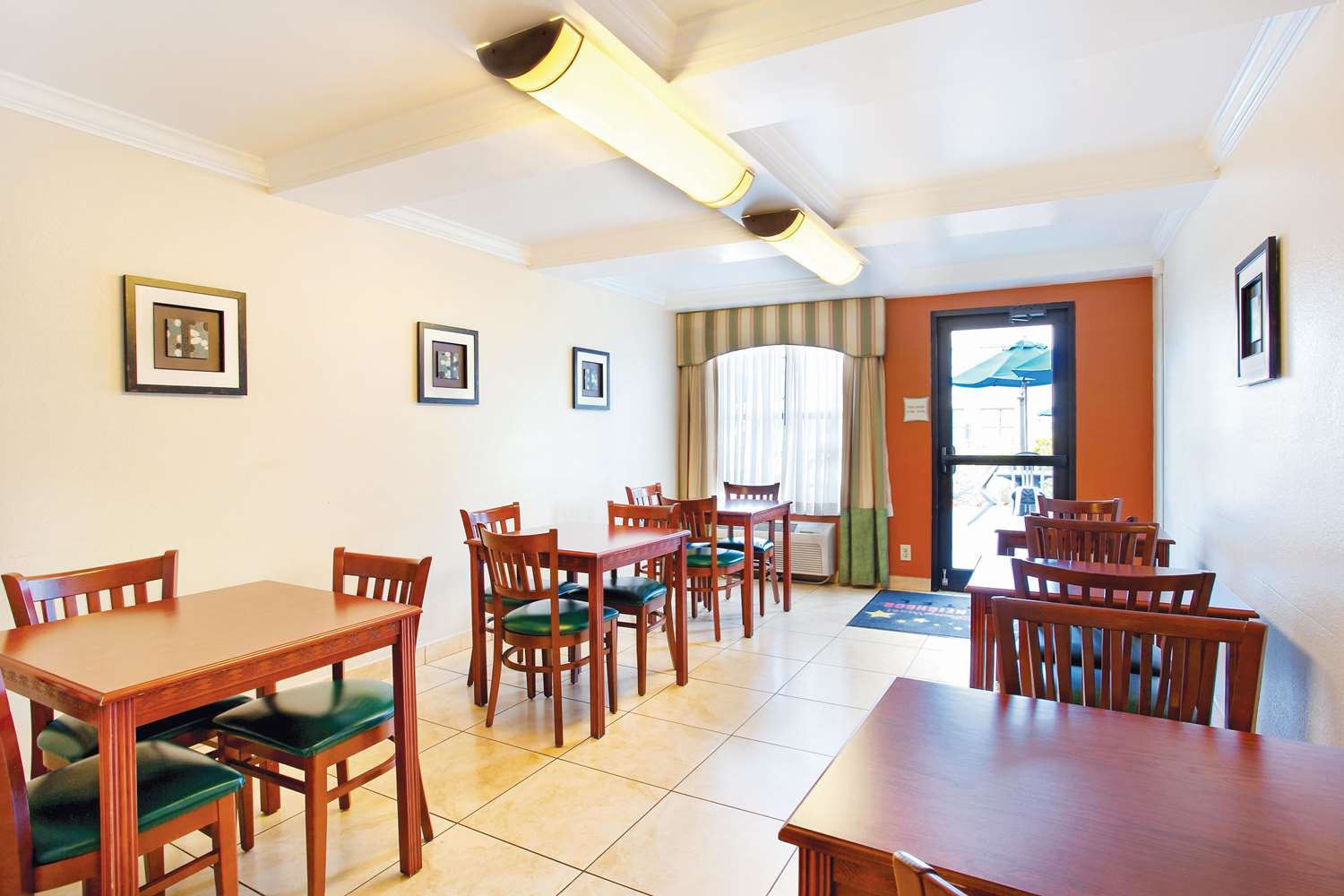 La Quinta Inn By Wyndham Orlando International Drive North 31/53