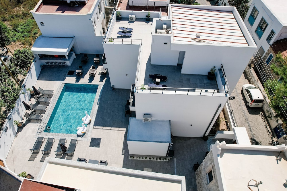 Swan Boutique Hotel 26/35