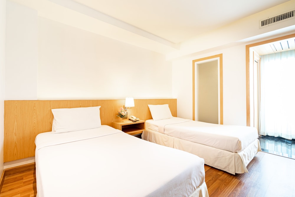 Viva Hotel Songkhla 25/66