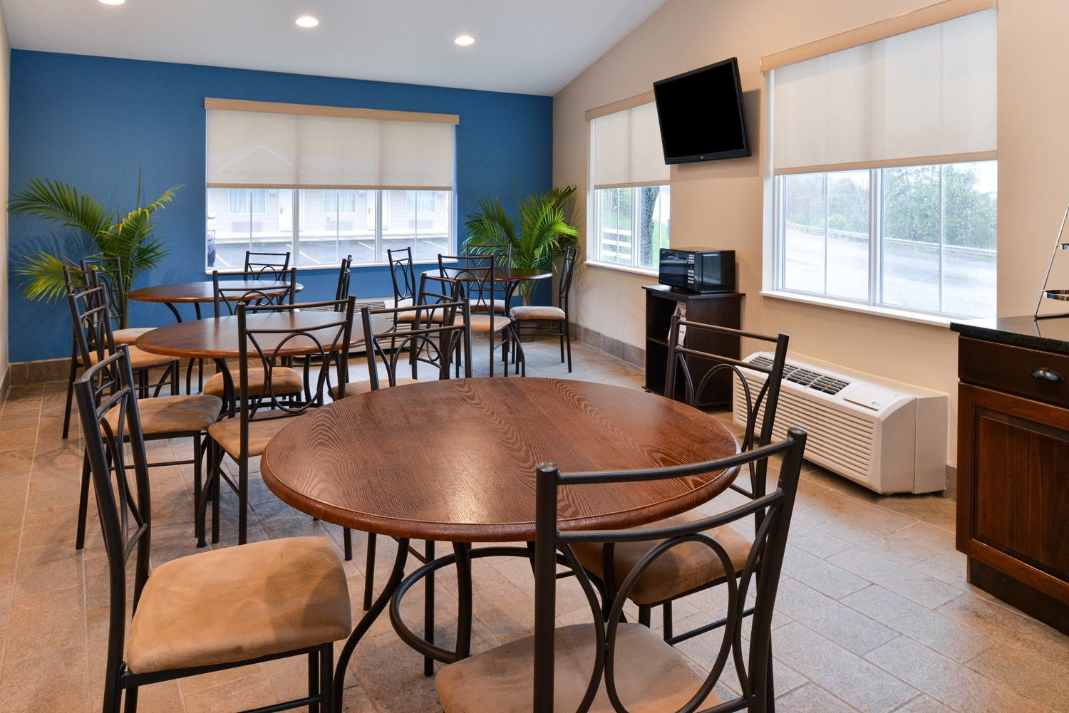 Americas Best Value Inn St. Clairsville/Wheeling 31/39