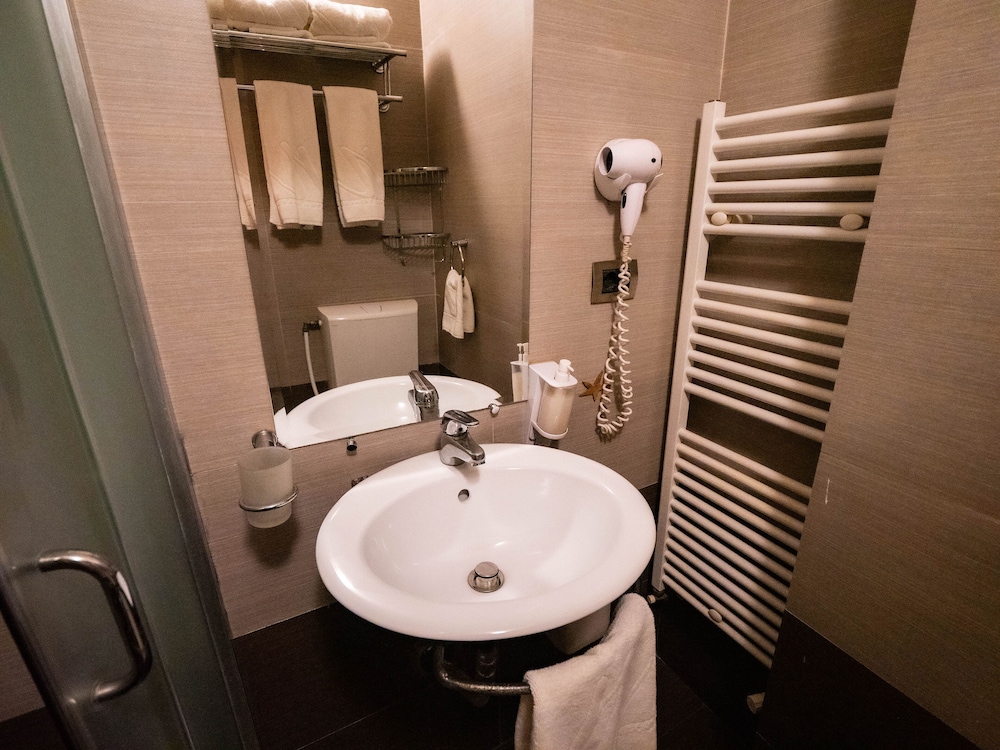 NATYRAL RAZMA RESORT 48/50