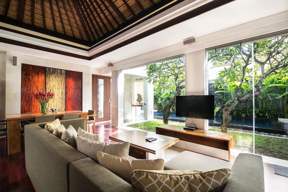 Kedonganan Beach Villas 32/50