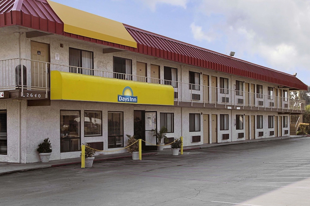Days Inn By Wyndham Fresno South 2/38
