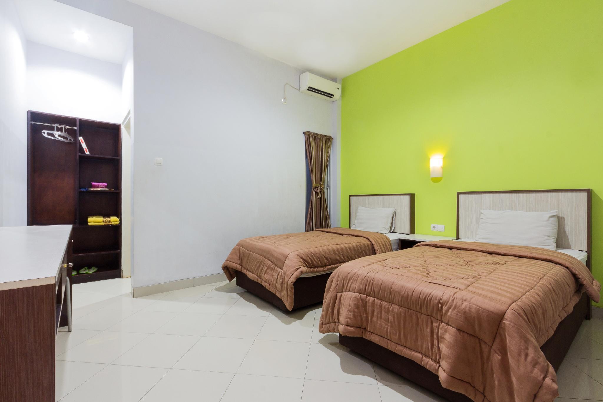 Zaen Hotel Syariah Solo 9/24