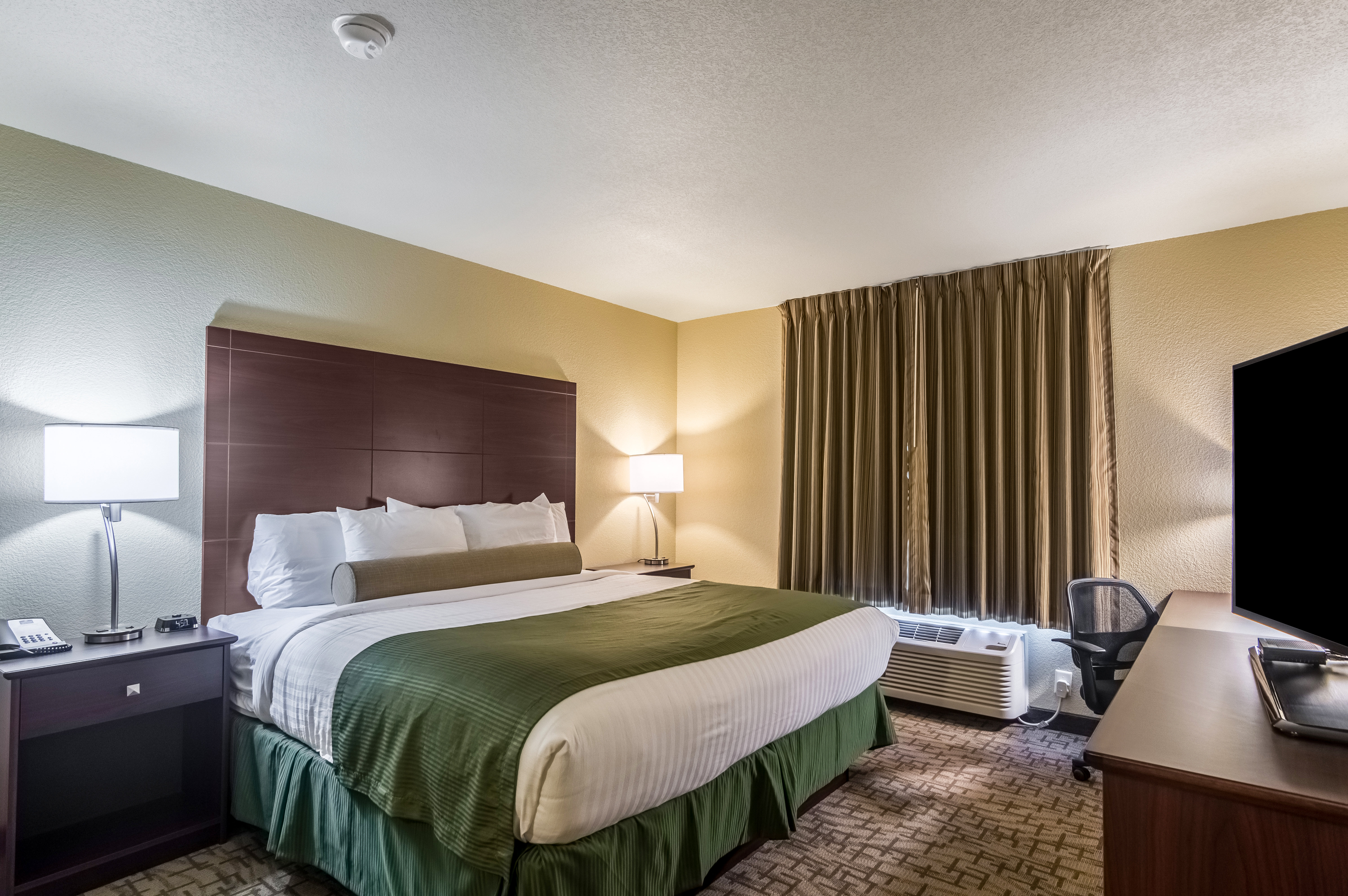 Cobblestone Inn & Suites - Lakin 10/27