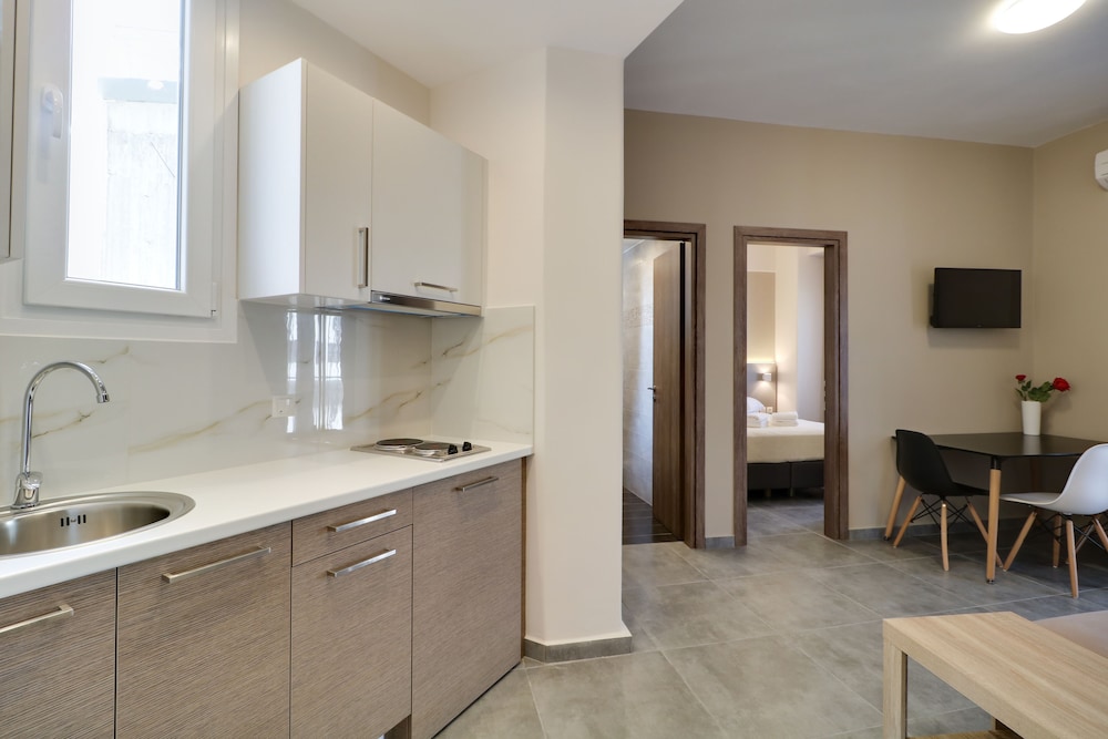 Athens Comfort Suites and Apartments 23/34