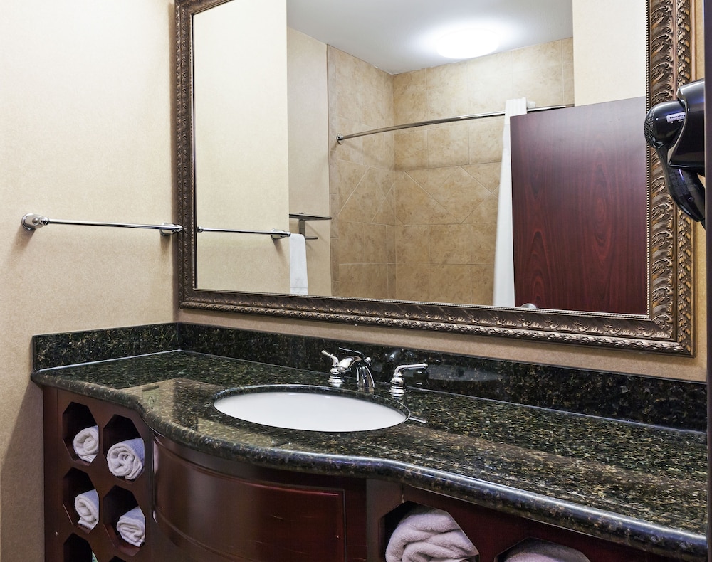 Holiday Inn Express Hotel Suites Henderson Traffic Star 19/54