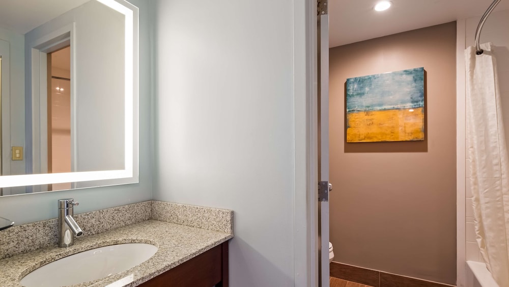 Home2 Suites by Hilton Outer Banks Kill Devil Hills 8/22