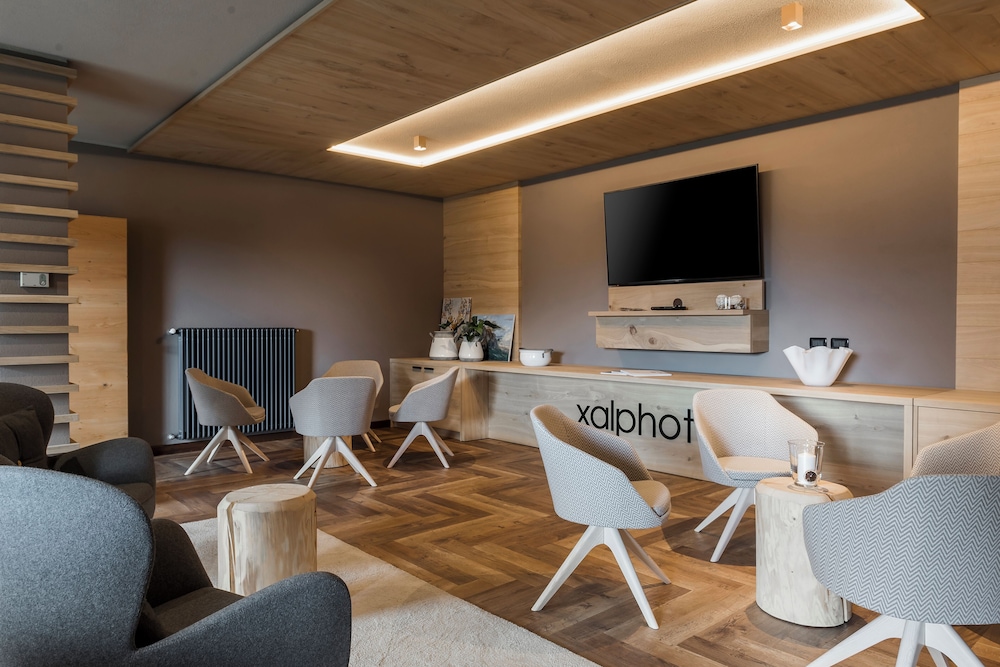 X Alp Hotel 55/64
