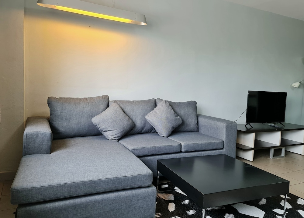 Sathorn Terrace Apartment 46/50