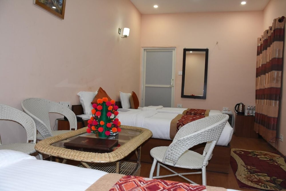 Bojinee Nagarkot Resort 16/25