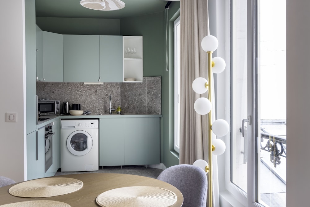 Yuna Blanche Serviced Apartments 8/71