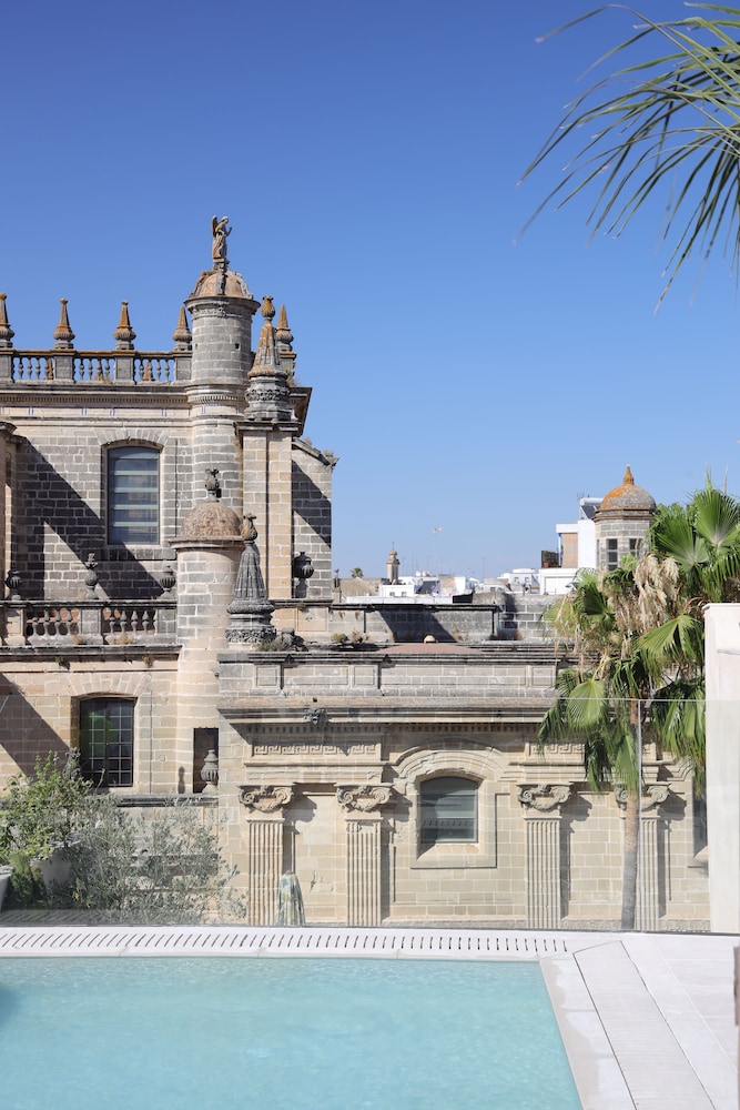 Hotel Bodega Tio Pepe 53/57