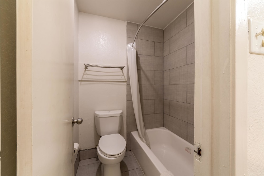 Studio6 San Antonio, TX - Fort Sam Houston Area 40/47