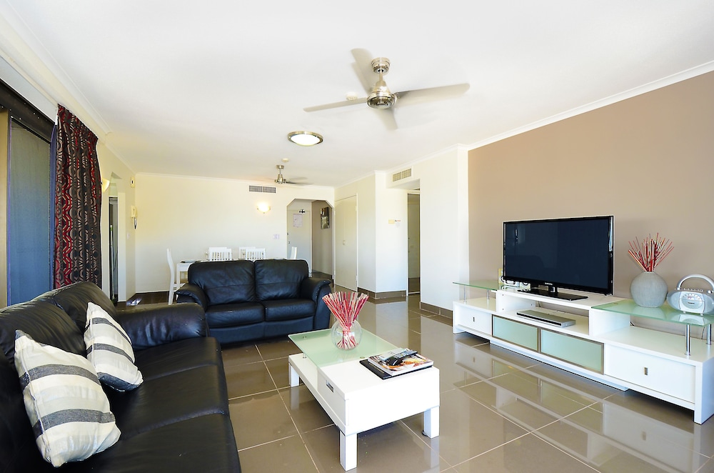 Marrakai Apartments 10/18